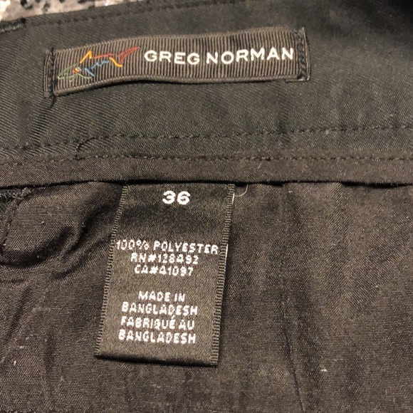 Bundle of two Greg Norman Shorts - Picture 7 of 10